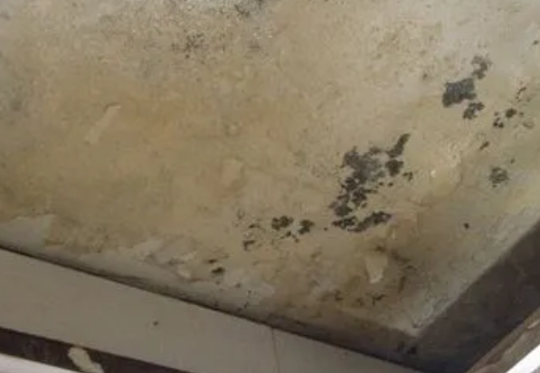 行唐阳台漏水维修公司分享下行唐卫生间渗水维修需要注意哪些问题。